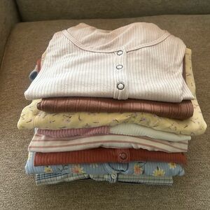 Bundle of 9 Assorted Short Sleeve Tops